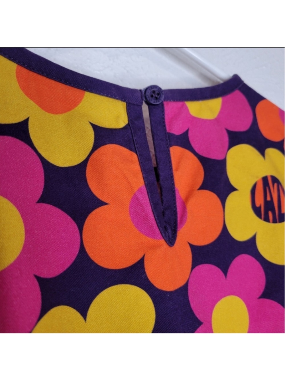 Lazy Oaf '70s Floral Boxy Tee Women's Size Small Retro Colorful Streetwear - Picture 9 of 15